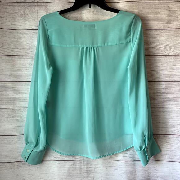 Pearl Teal Button Up Blouse Sheer with Long Sleeves Scoop Neckline Size M - Picture 5 of 15